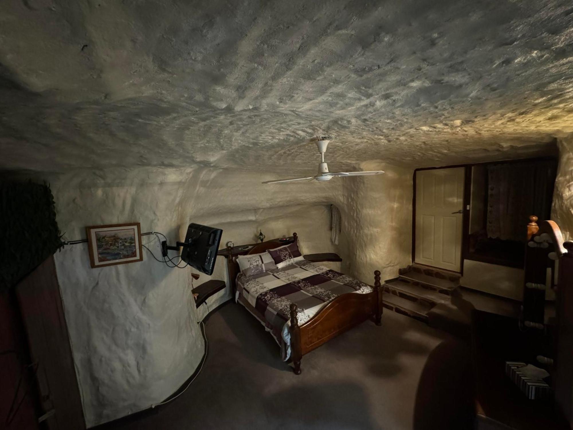 Di'S Dugouts Hotell Coober Pedy Eksteriør bilde