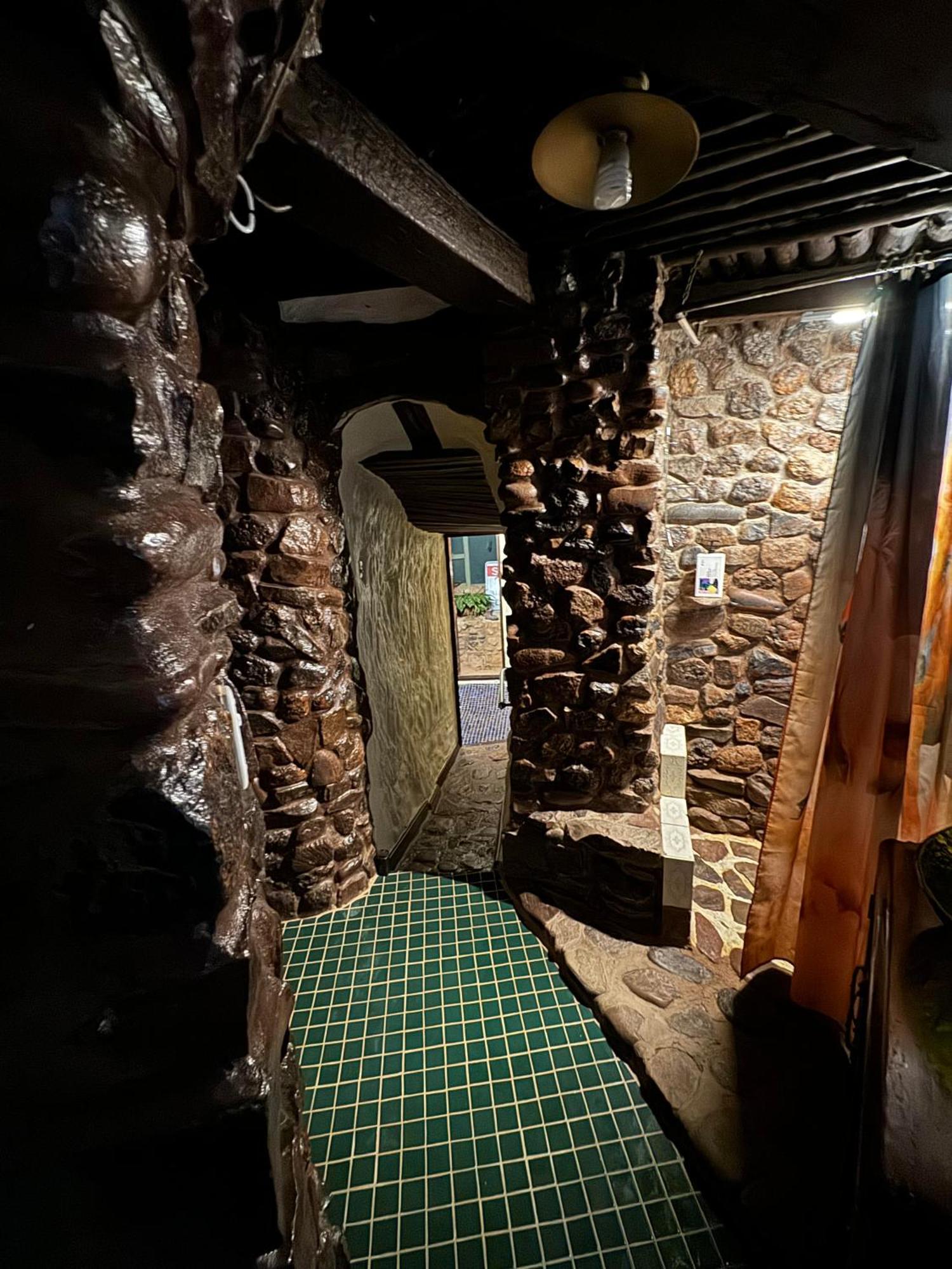 Di'S Dugouts Hotell Coober Pedy Eksteriør bilde